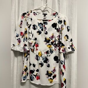 Ann Taylor medium petite blouse- great condition, smoke free pet free home